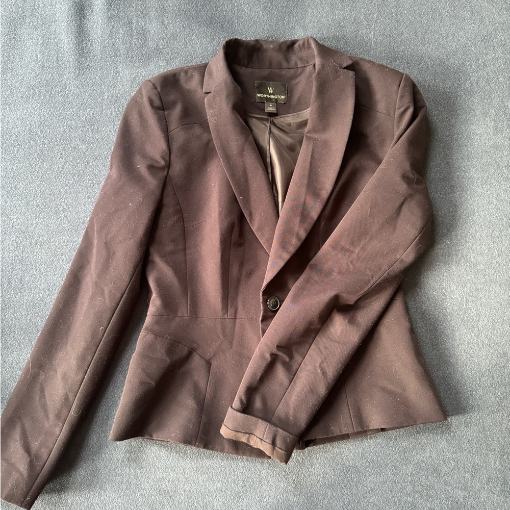 Structured/tailored women’s blazer